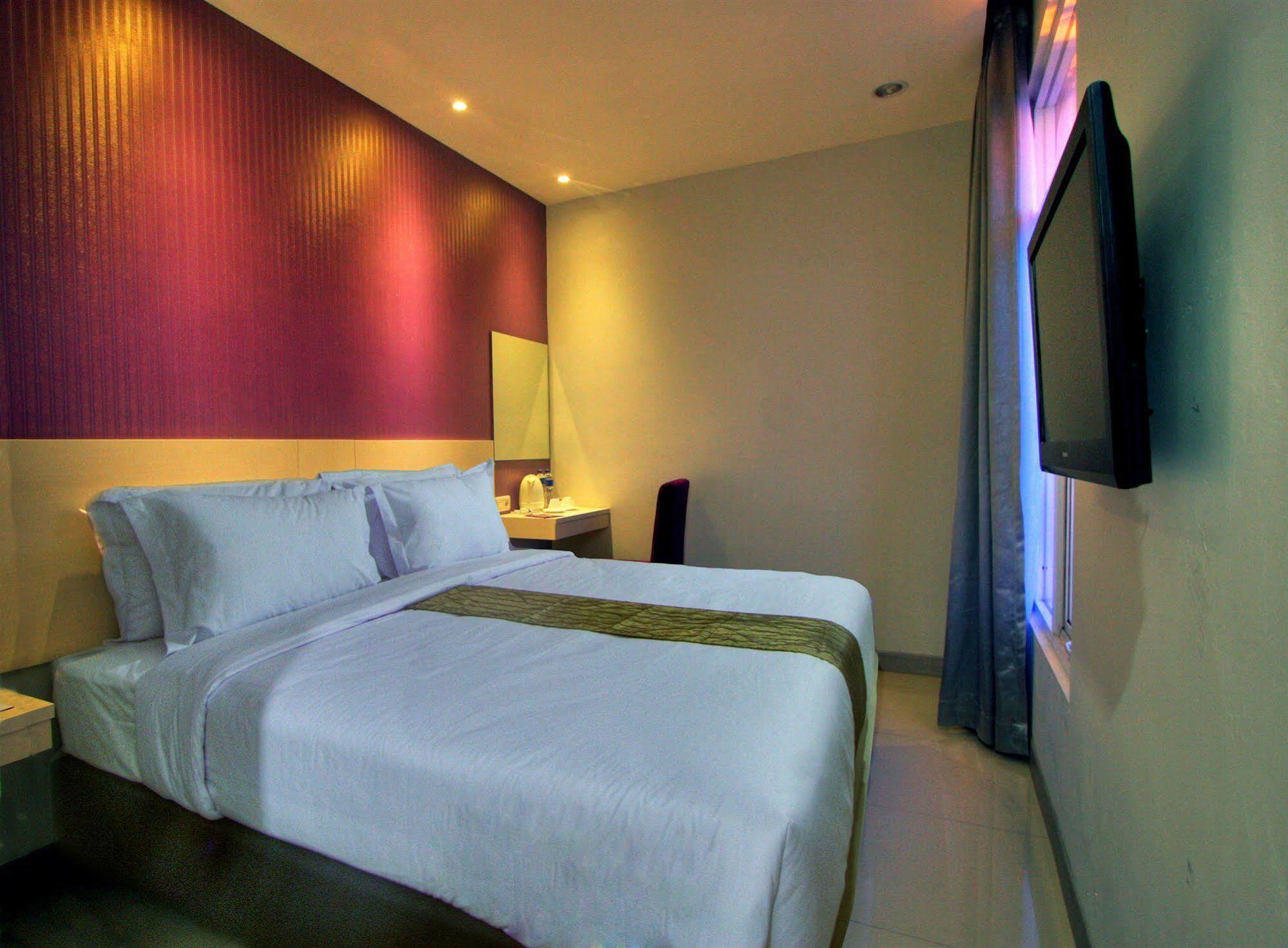 Vio Surapati Bandung Hotell Exteriör bild